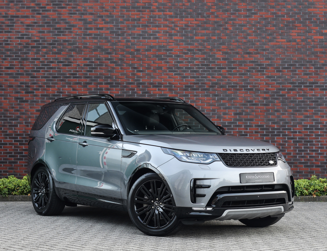 Landrover Discovery SDV6 HSE Luxury